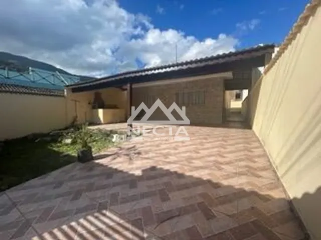 Casa com 250m² 3 quartos e 3 banheiros, à venda, no bairro Massaguaçu em Caraguatatuba