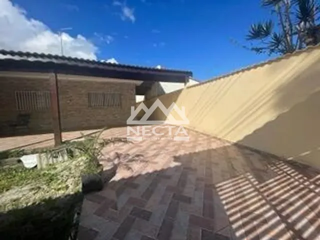 Casa com 250m² 3 quartos e 3 banheiros, à venda, no bairro Massaguaçu em Caraguatatuba