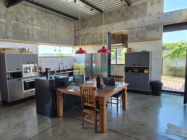 Casa 3 quartos e 2 banheiros, para alugar, no bairro Condomínio Residencial Ecopark Bourbon em Caçapava