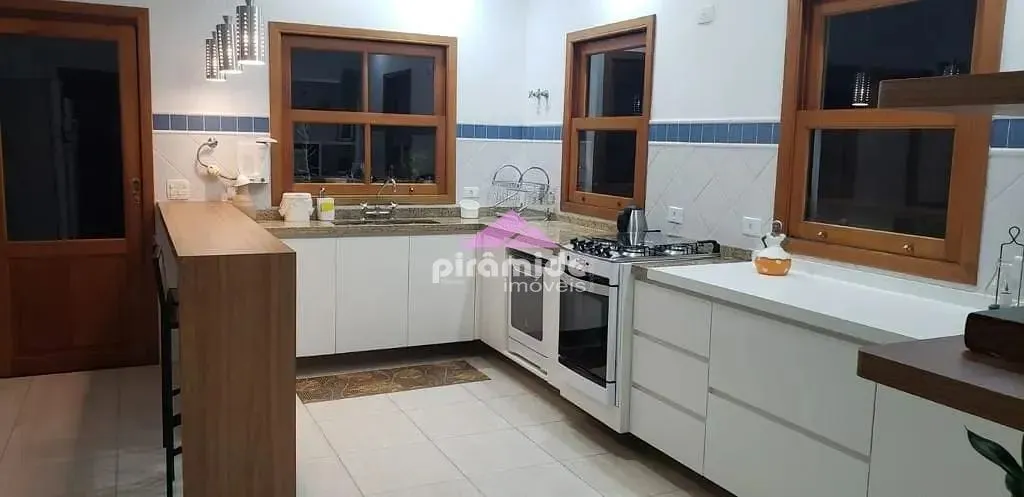 Casa, 3 quartos, 280 m² - Foto 8