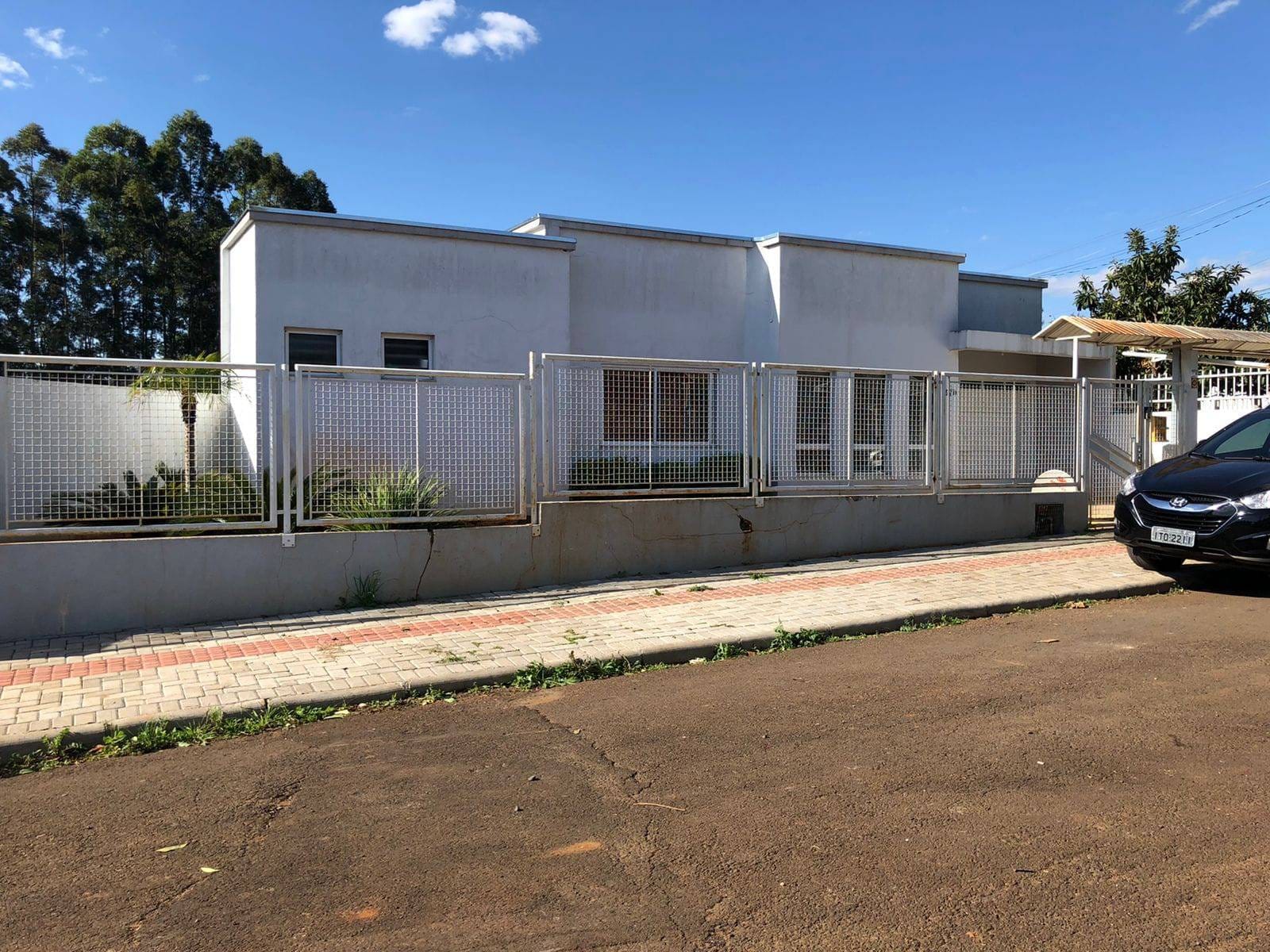 Casa à venda com 3 dormitórios, 2 banheiros, 2 vagas de garagens e 144m² de área privativa no bairro Líder