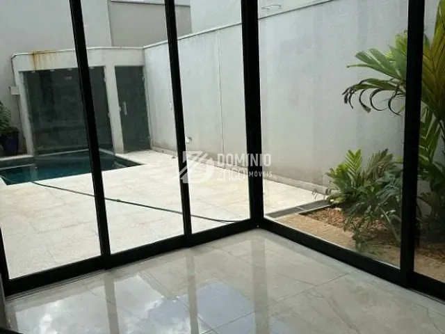 Casa com 404m² 4 quartos e 6 banheiros, à venda, no bairro Damha Residencial Uberaba II em Uberaba