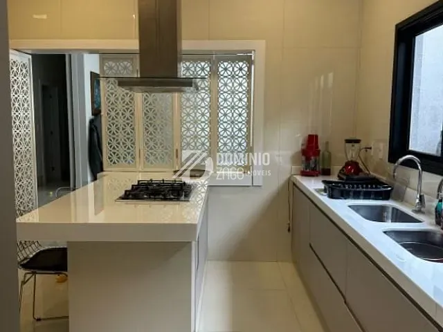 Casa com 404m² 4 quartos e 6 banheiros, à venda, no bairro Damha Residencial Uberaba II em Uberaba