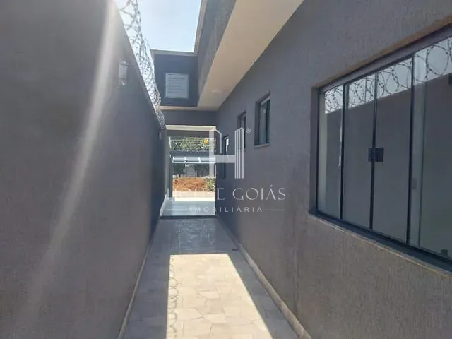 Casa 2 quartos e 1 banheiro, à venda, no bairro Jardim Buriti Sereno em Aparecida de Goiânia
