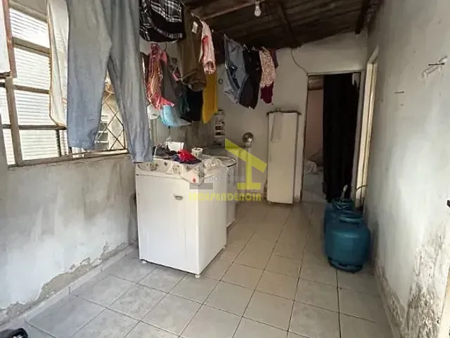 Casa com 250m² 3 quartos e 1 banheiro, à venda, no bairro Parque São Francisco em Itatiba