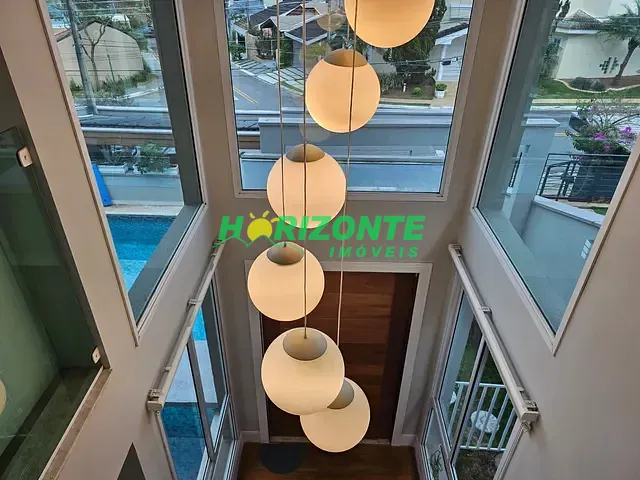 Casa com 256m² 4 quartos e 6 banheiros, à venda, no bairro Urbanova IV-A em São José dos Campos