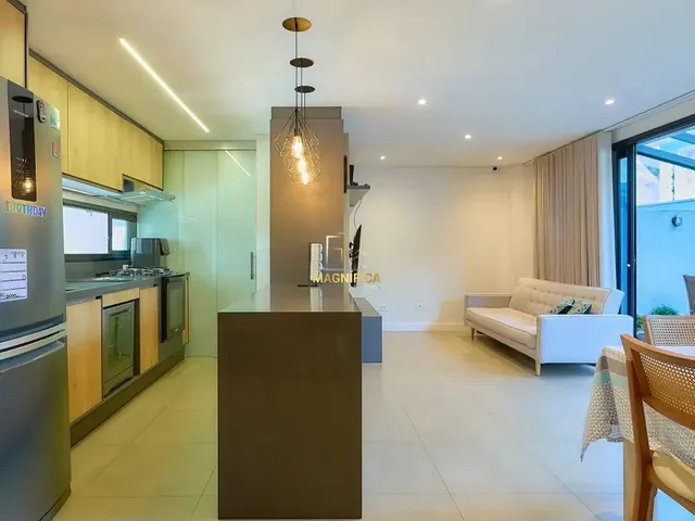 Casa 3 quartos e 3 banheiros, para alugar, no bairro Santa Felicidade em Curitiba