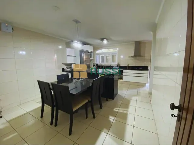 Casa com 600m² 3 quartos e 5 banheiros, à venda, no bairro Jardim Esplanada II em São José dos Campos