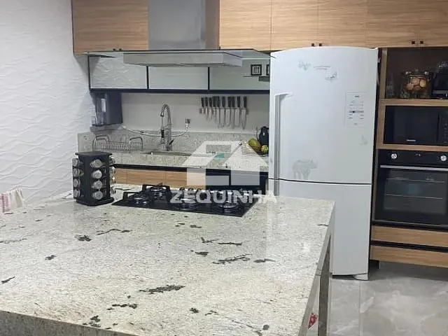 Casa com 96m² 2 quartos e 4 banheiros, à venda, no bairro Bussocaba em Osasco