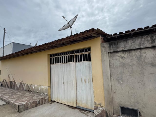 Casa com 200m² 2 quartos e 1 banheiro, à venda, no bairro Kaikan Sul em Teixeira de Freitas