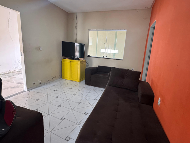 Casa com 200m² 2 quartos e 1 banheiro, à venda, no bairro Kaikan Sul em Teixeira de Freitas