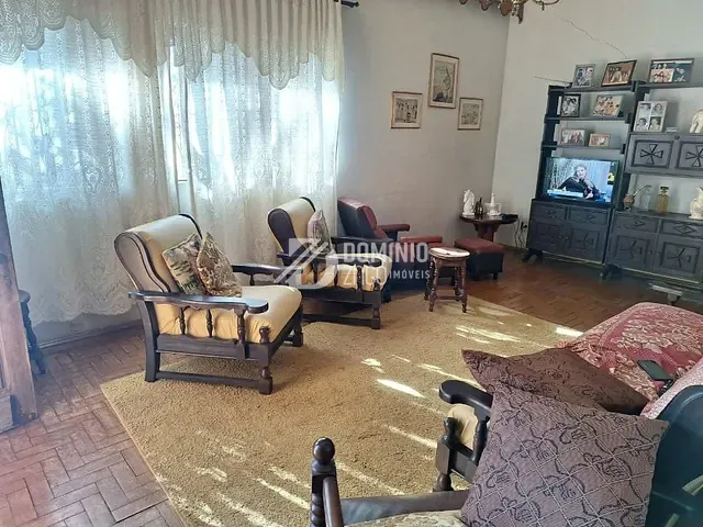 Casa com 311m² 3 quartos e 2 banheiros, à venda, no bairro São Benedito em Uberaba