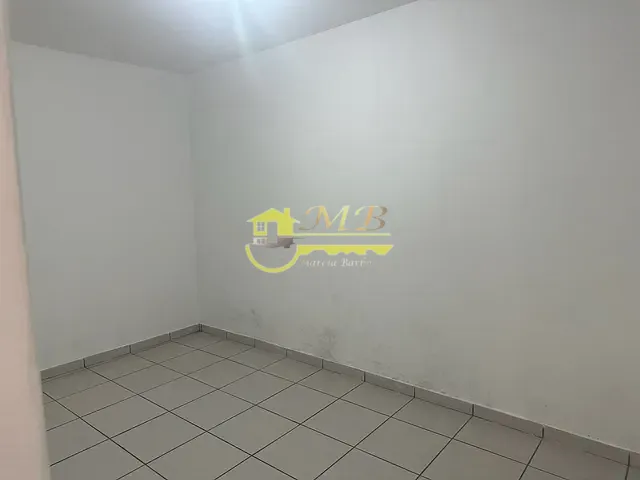 Casa com 265m² 5 quartos e 1 banheiro, para alugar, no bairro Jardim São Rafael em Campinas
