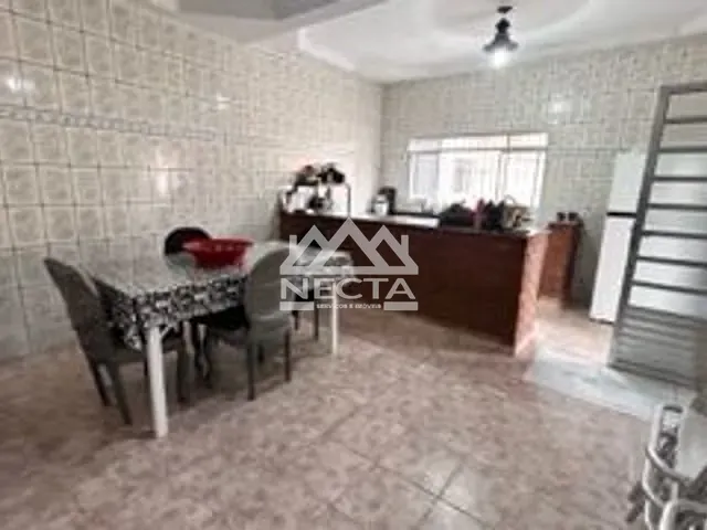 Casa com 390m² 3 quartos e 2 banheiros, à venda, no bairro Canto do Mar em São Sebastião