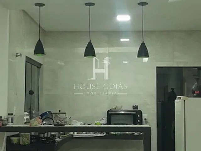 Casa 3 quartos e 2 banheiros, à venda, no bairro Residencial Buriti em Senador Canedo