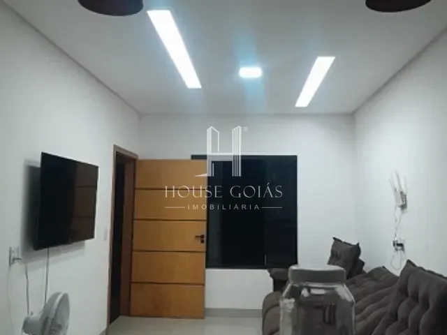 Casa 3 quartos e 2 banheiros, à venda, no bairro Residencial Buriti em Senador Canedo