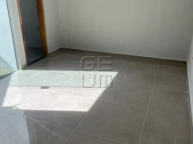 Casa com 146m² 3 quartos e 2 banheiros, à venda, no bairro Colúmbia em Londrina
