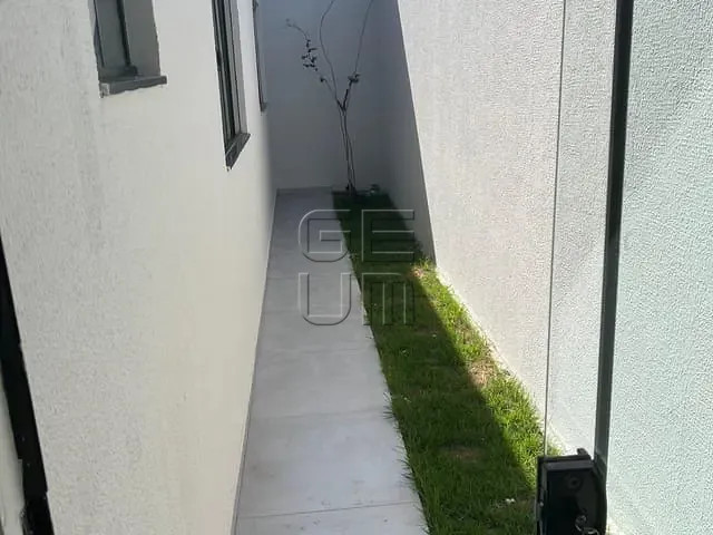 Casa com 146m² 3 quartos e 2 banheiros, à venda, no bairro Colúmbia em Londrina