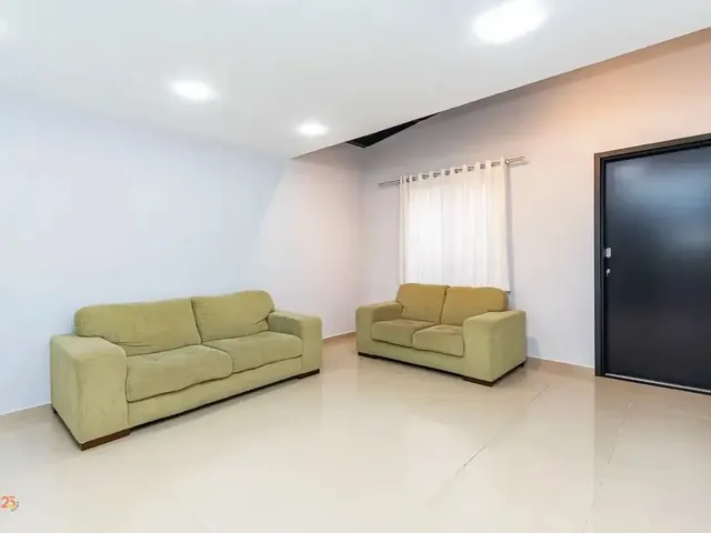 Sobrado 3 quartos e 4 banheiros, para alugar, no bairro Abranches em Curitiba