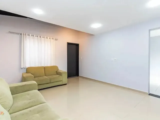 Sobrado 3 quartos e 4 banheiros, para alugar, no bairro Abranches em Curitiba