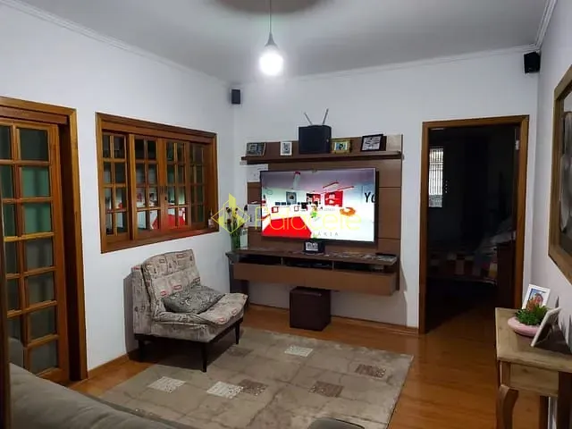 Casa com 125m² 2 quartos e 2 banheiros, à venda, no bairro Jardim Independência em Taubaté