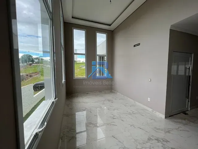 Casa com 394m² 3 quartos e 4 banheiros, à venda, no bairro Portal San Giovanni em Itatiba