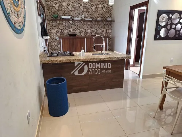 Casa com 300m² 3 quartos e 3 banheiros, à venda, no bairro Fabrício em Uberaba