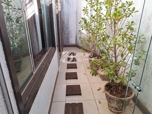 Casa com 300m² 3 quartos e 3 banheiros, à venda, no bairro Fabrício em Uberaba
