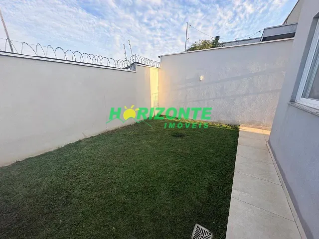 Casa 3 quartos e 3 banheiros, à venda, no bairro Urbanova VII em São José dos Campos
