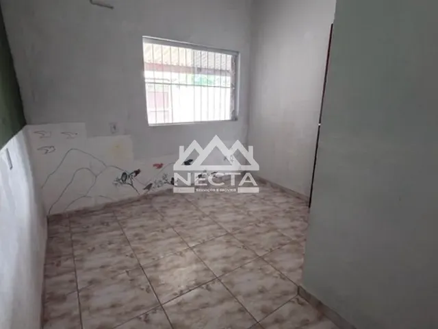 Casa com 176m² 2 quartos e 2 banheiros, à venda, no bairro Canto do Mar em São Sebastião