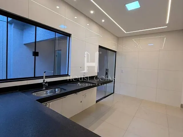 Casa com 185m² 3 quartos e 2 banheiros, à venda, no bairro Independência em Aparecida de Goiânia