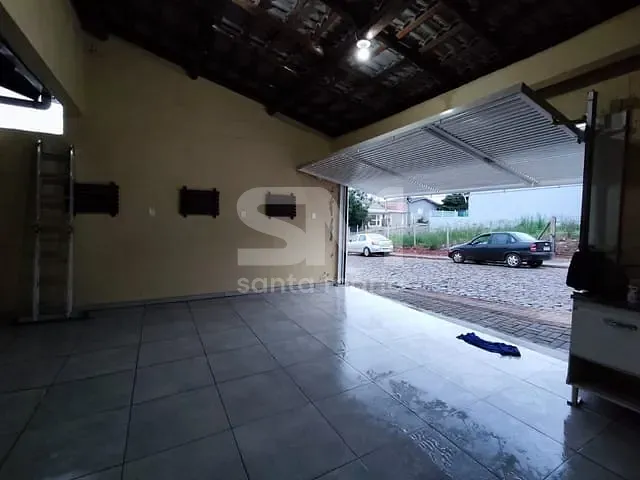 Casa com 240m² 2 quartos e 2 banheiros, à venda, no bairro Efapi em Chapecó