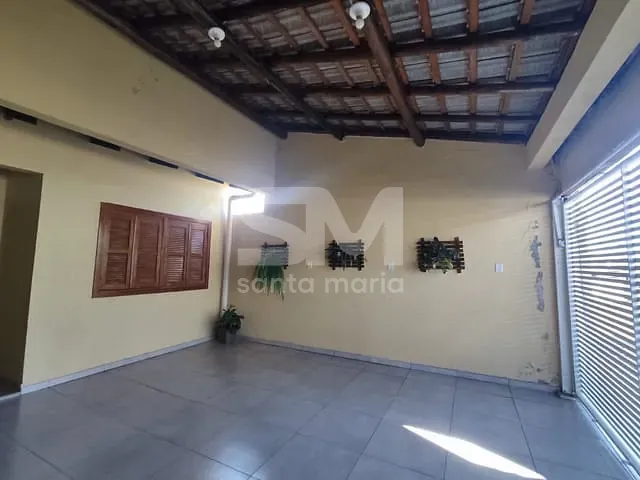 Casa com 240m² 2 quartos e 2 banheiros, à venda, no bairro Efapi em Chapecó