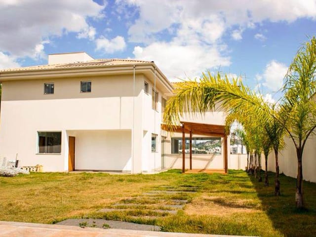 Foto do Casa - Casa com 05 quartos, sendo 04 suítes, armários planejados, lazer com piscina, Bairro Bandeiras, Belo Horizonte, MG | Deltalar Imóveis