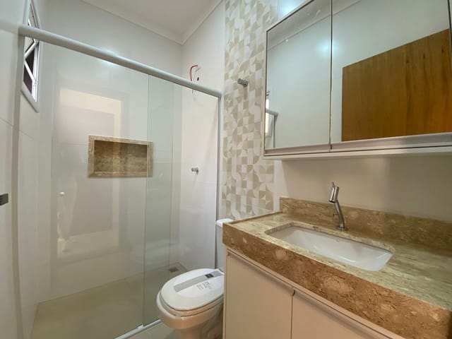 Casa com 176m² 3 quartos e 2 banheiros, à venda, no bairro Loteamento Industrial Água Preta em Pindamonhangaba