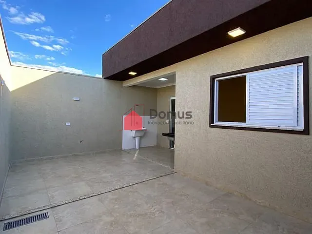 Casa com 176m² 3 quartos e 2 banheiros, à venda, no bairro Loteamento Industrial Água Preta em Pindamonhangaba