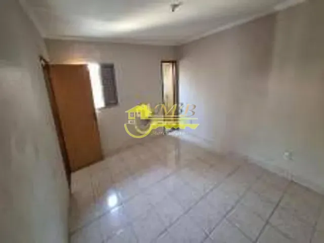 Casa com 226m² 2 quartos e 2 banheiros, para alugar, no bairro Dic VI (Conjunto Habitacional Santo Dias Silva) em Campinas