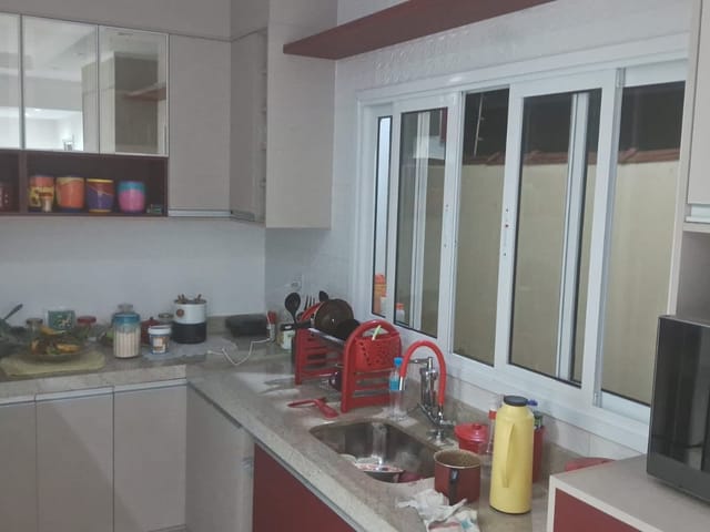 Casa com 300m² 3 quartos e 3 banheiros, à venda, no bairro Santana em Pindamonhangaba