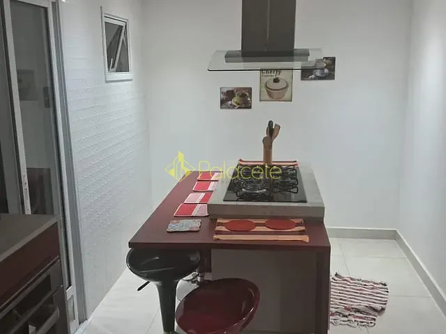 Casa com 300m² 3 quartos e 3 banheiros, à venda, no bairro Santana em Pindamonhangaba