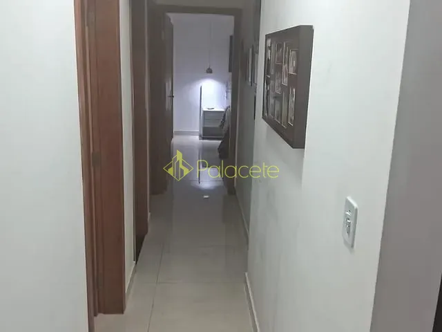 Casa com 300m² 3 quartos e 3 banheiros, à venda, no bairro Santana em Pindamonhangaba
