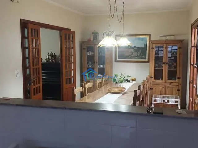 Casa com 250m² 3 quartos e 2 banheiros, à venda, no bairro Vila Soriano em Indaiatuba