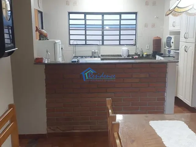 Casa com 250m² 3 quartos e 2 banheiros, à venda, no bairro Vila Soriano em Indaiatuba