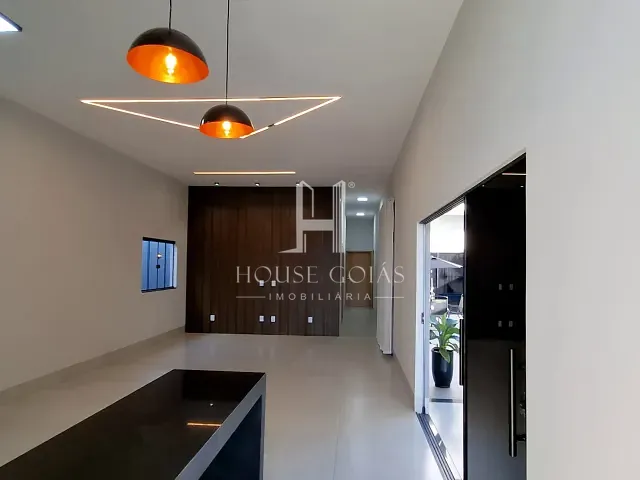 Casa com 390m² 3 quartos e 3 banheiros, à venda, no bairro Jardim Presidente em Goiânia