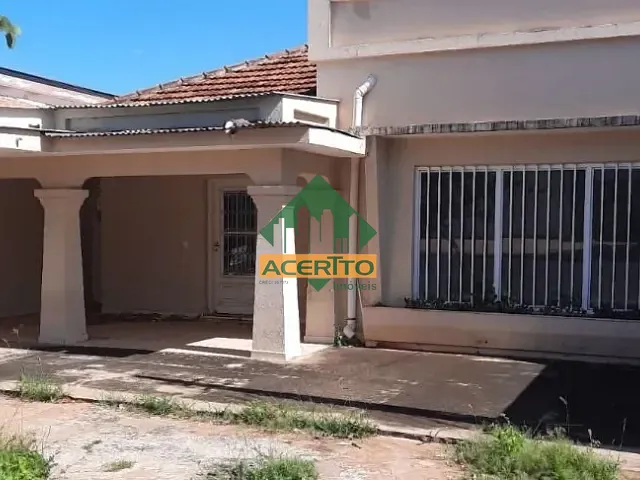 Casa com 475m² 3 quartos e 2 banheiros, à venda, no bairro Vila Bandeirantes em Araçatuba