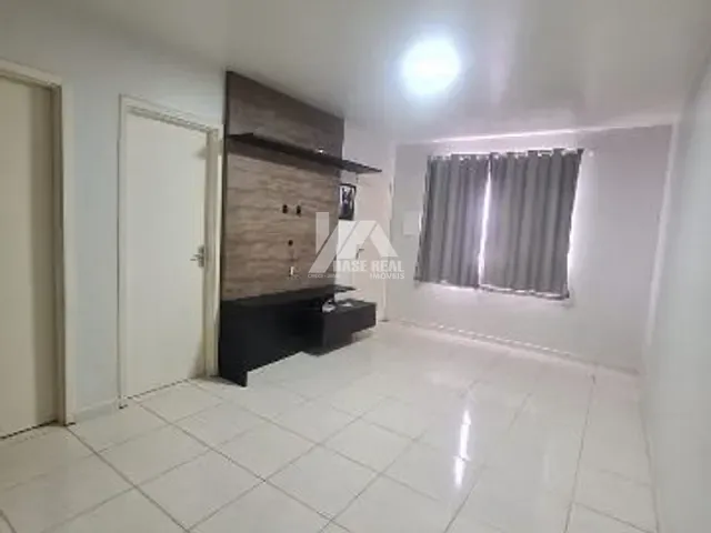 Casa 2 quartos e 1 banheiro, à venda, no bairro Oficinas em PONTA GROSSA