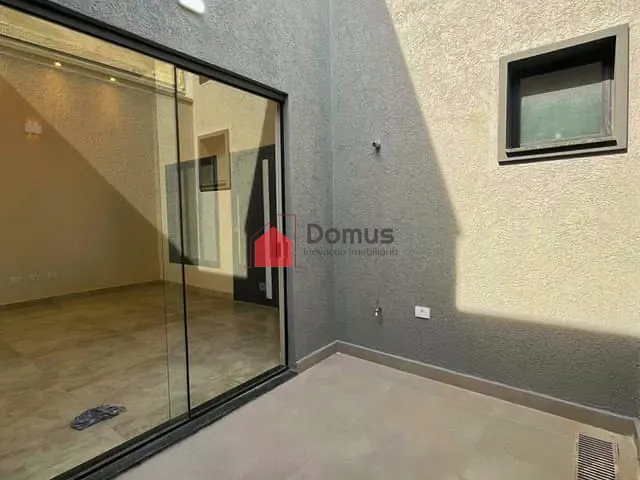 Casa com 176m² 3 quartos e 2 banheiros, à venda, no bairro Loteamento Industrial Água Preta em Pindamonhangaba