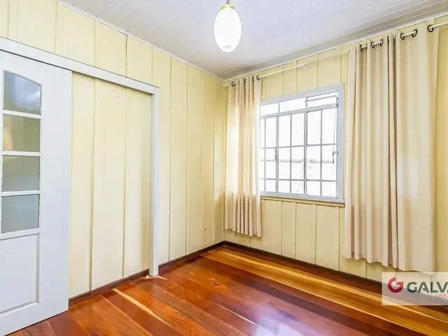 Casa com 515m² 5 quartos e 2 banheiros, para alugar, no bairro Bom Retiro em Curitiba