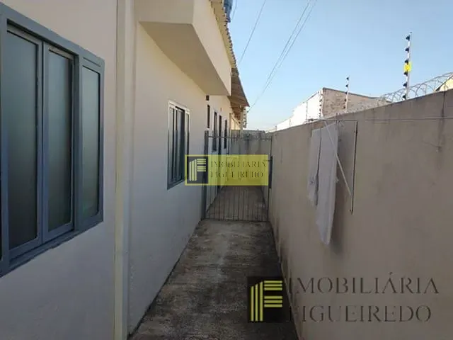 Casa com 45m² 1 quarto e 1 banheiro, para alugar, no bairro Vila Curti em São José do Rio Preto