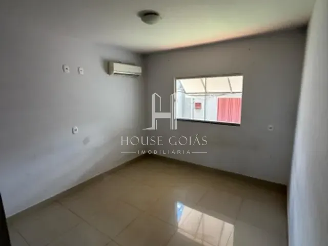 Casa com 240m² 2 quartos e 2 banheiros, à venda, no bairro Jardim Floresta em Trindade