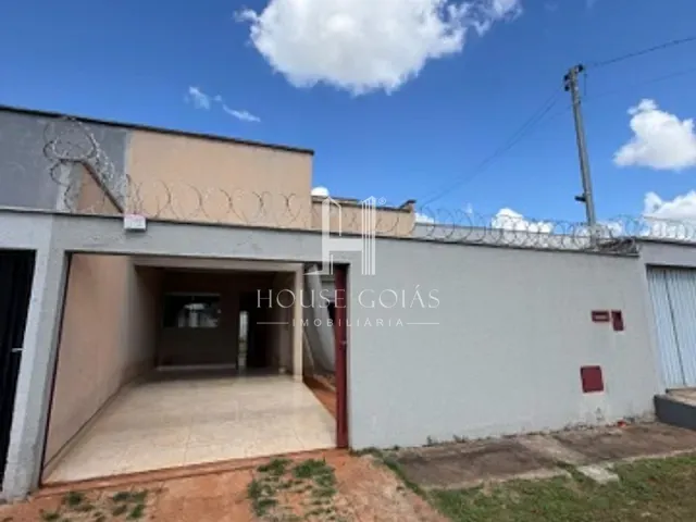 Casa com 240m² 2 quartos e 2 banheiros, à venda, no bairro Jardim Floresta em Trindade